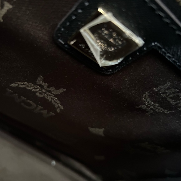 Beautiful classy Saffiano leather MCM bag. Comes with dust bag & straps - Picture 7 of 9